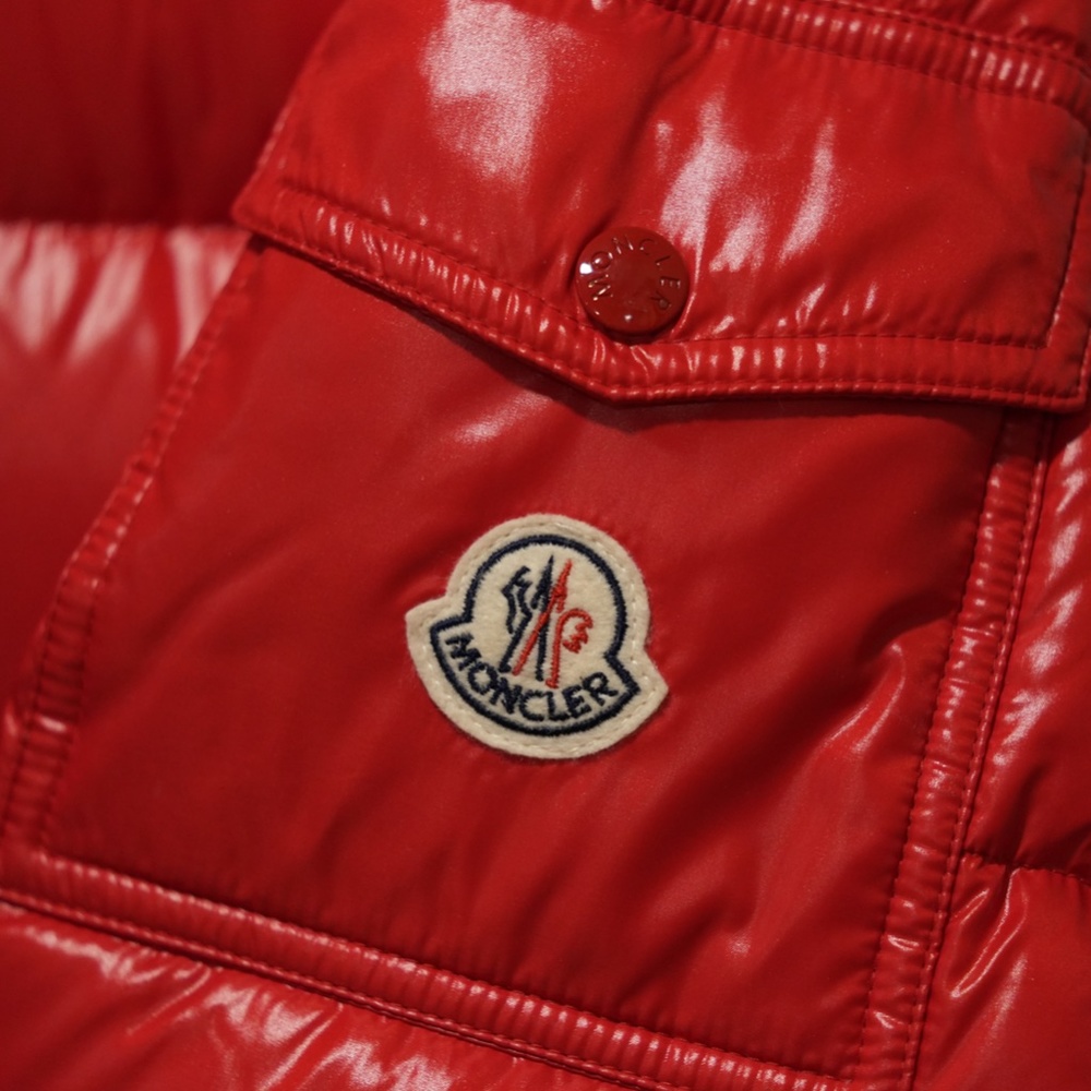 Red Moncler Maya - Picture 4 of 10